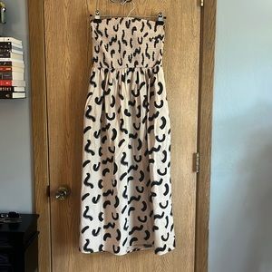 A New Day dress with a fun pattern from Target size small